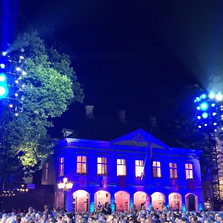 Bed & Breakfast In Monumental House Centre *