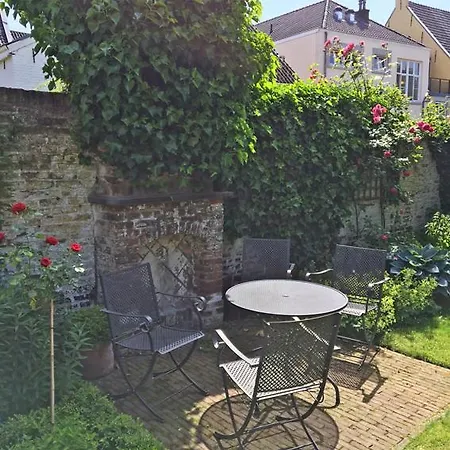 In Monumental House Centre Bed & Breakfast Maastricht