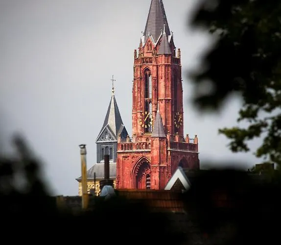 In Monumental House Centre לינה וארוחת בוקר