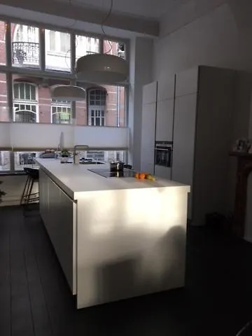 In Monumental House Centre *