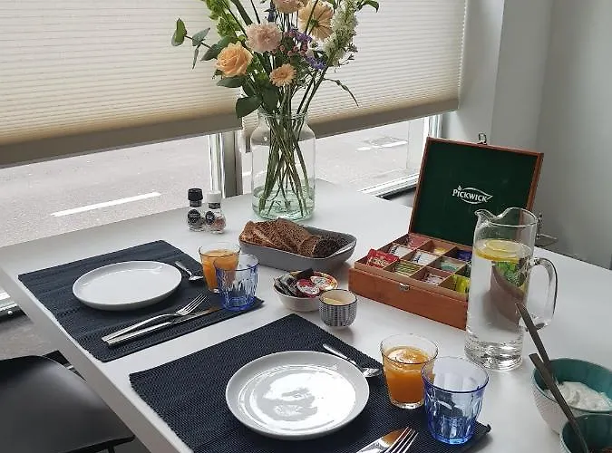 In Monumental House Centre *